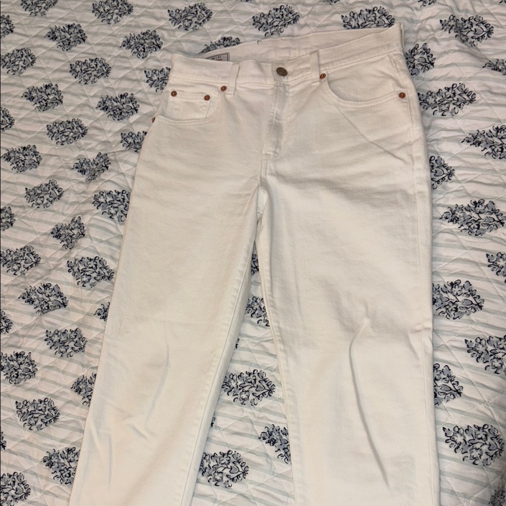 GAP Women's Straight Leg White Jeans